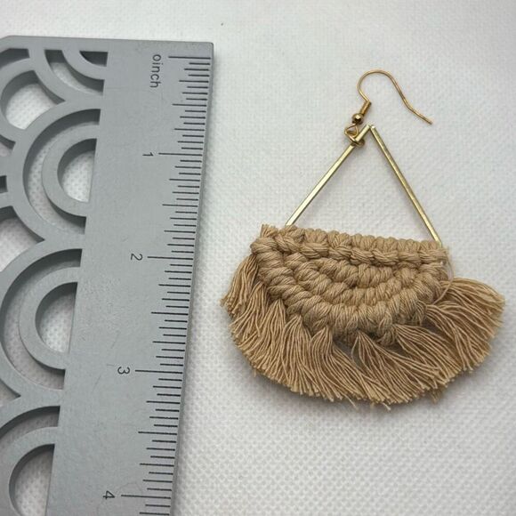 NWOT Macramé fishhook earrings - Picture 4 of 4